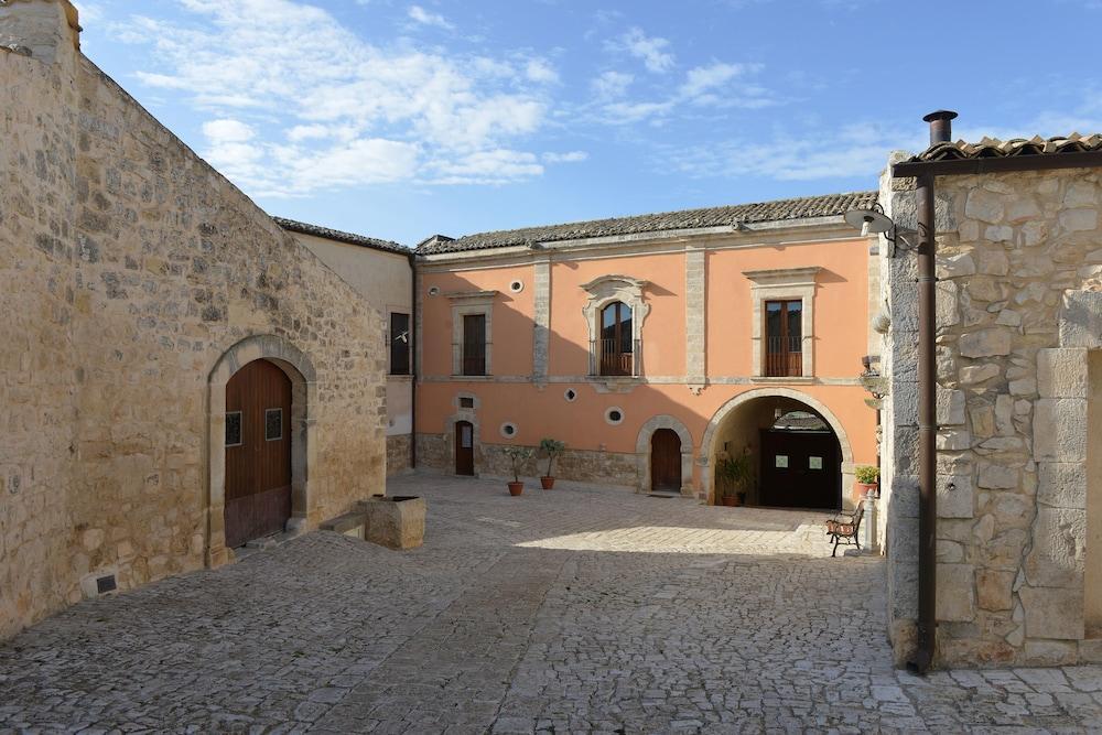 Relais Cimillà B&B Raguse Extérieur photo