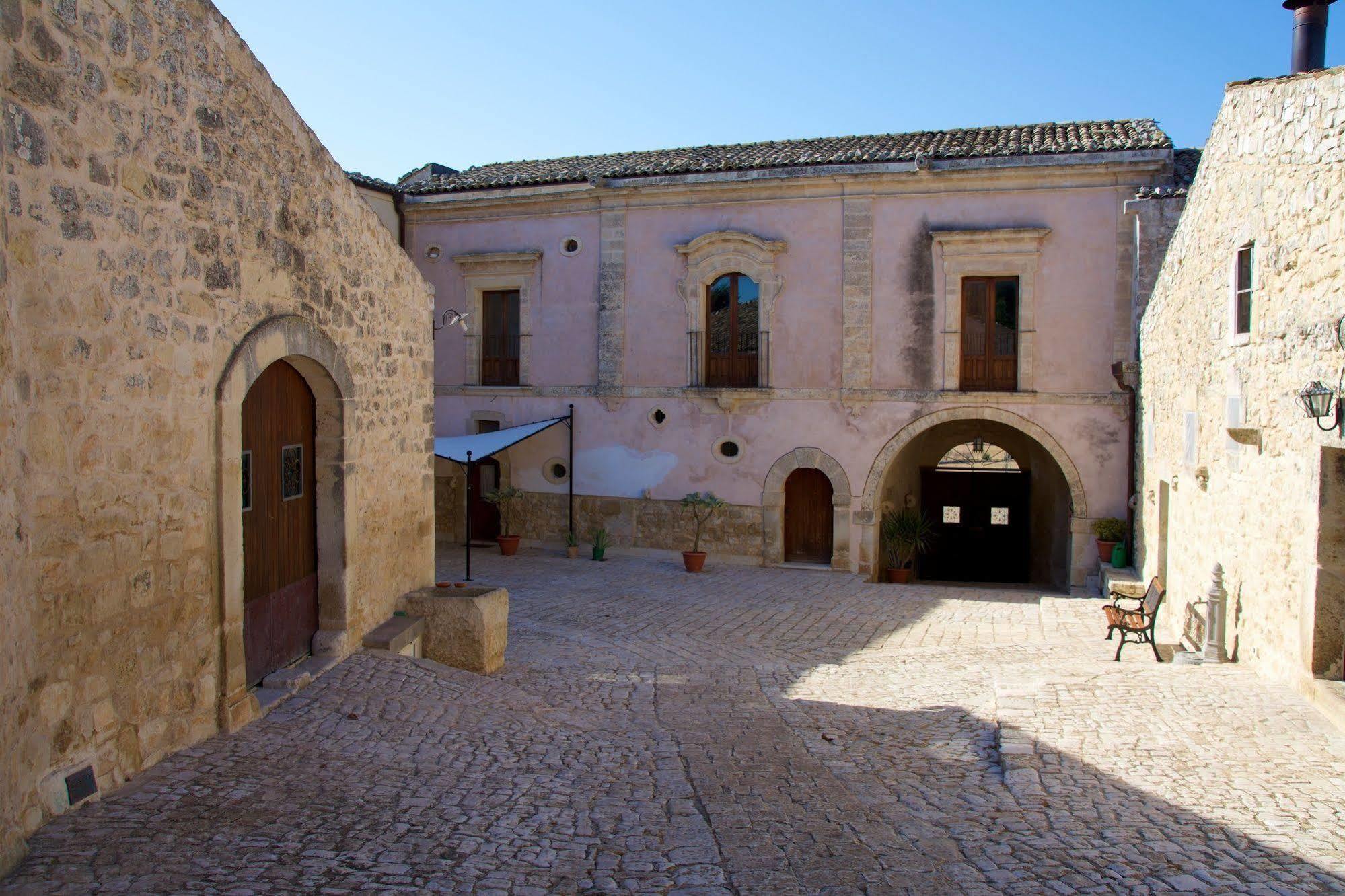 Relais Cimillà B&B Raguse Extérieur photo