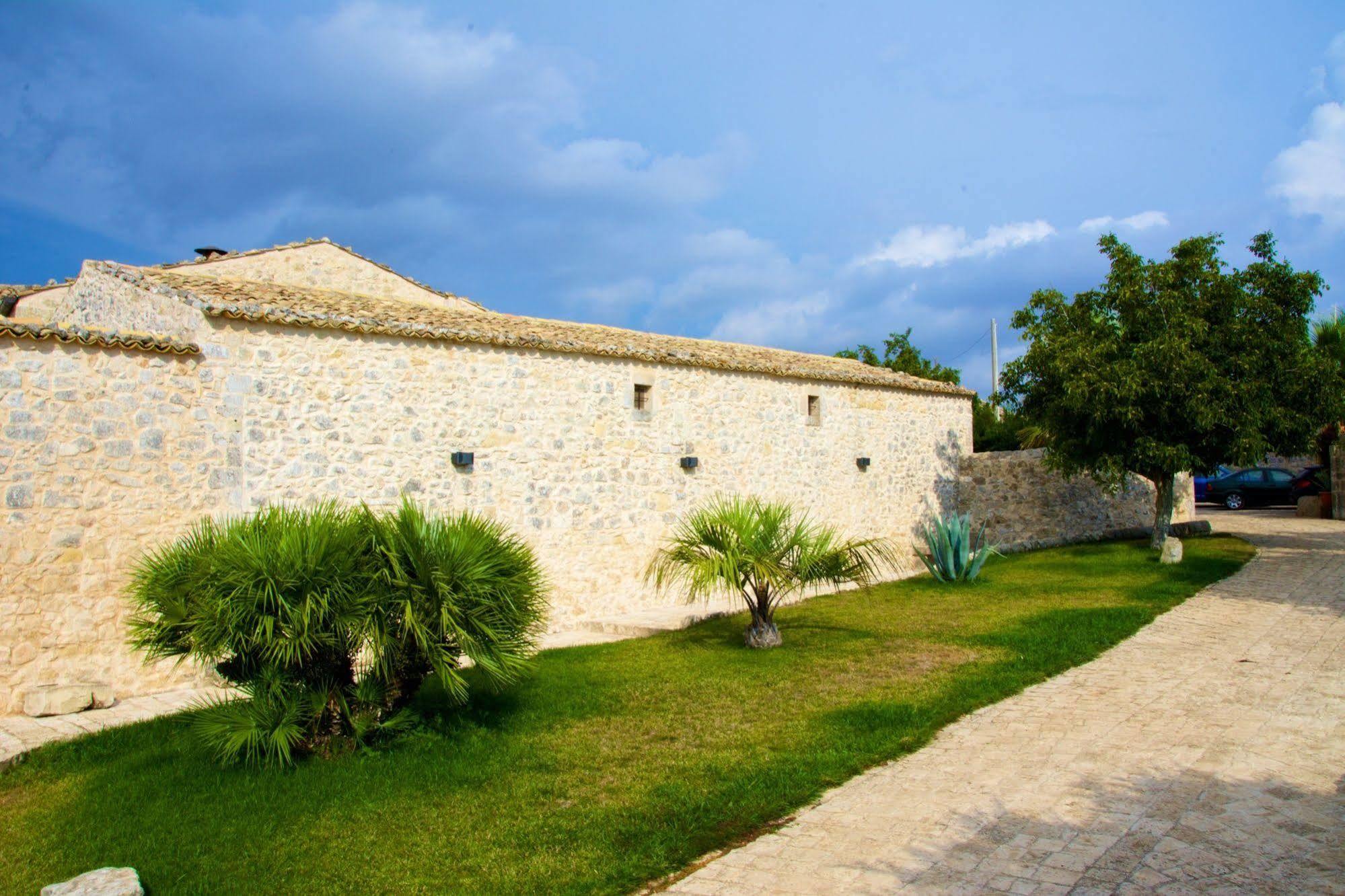 Relais Cimillà B&B Raguse Extérieur photo